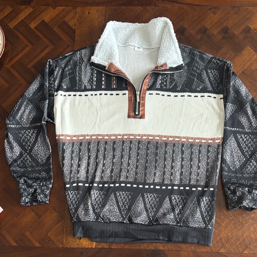 Women's Black and White Patterned Thin Sweater